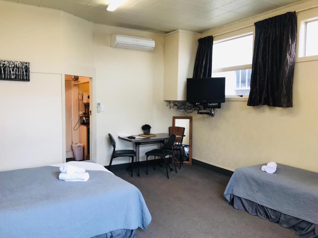Otautau Hotel Eksteriør billede